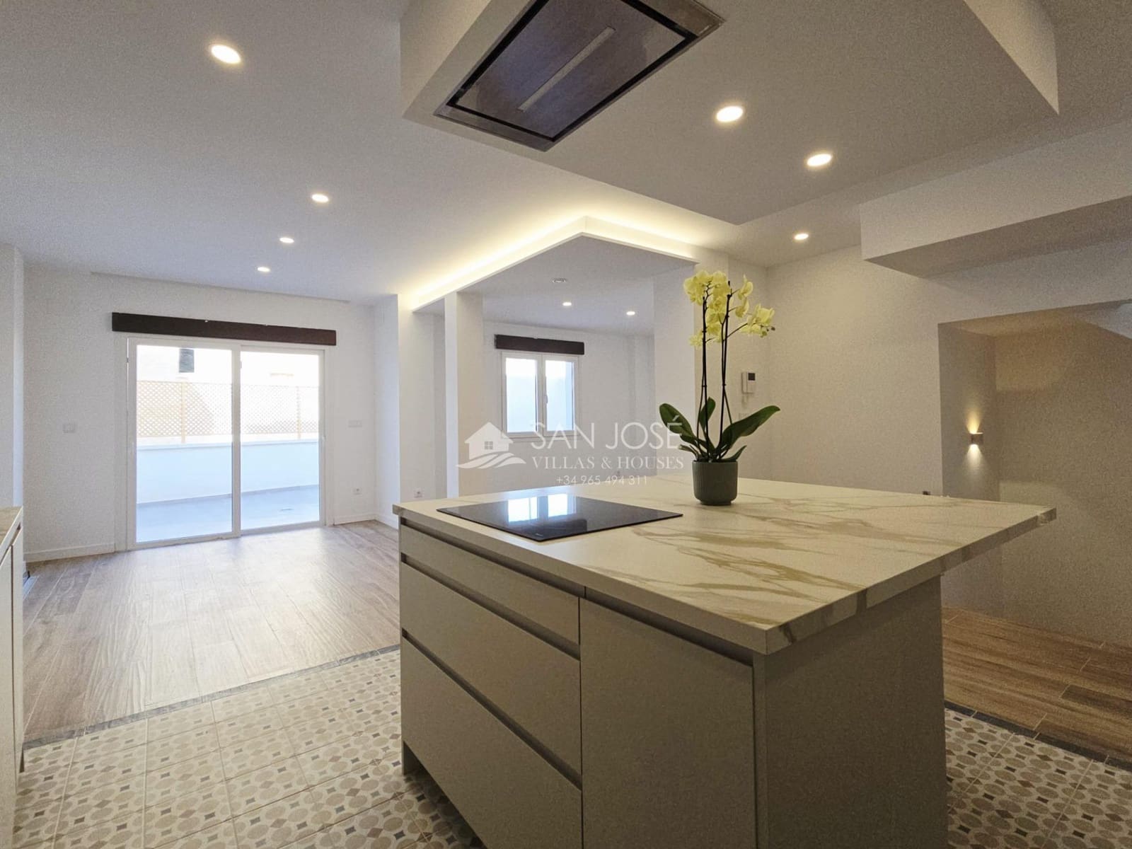 4 Zimmer Haus zu verkaufen in Aspe mit Garage - 465.000 € (Ref: 9533961)