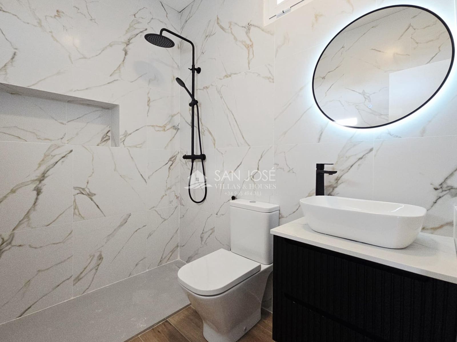 4 Zimmer Haus zu verkaufen in Aspe mit Garage - 465.000 € (Ref: 9533961)