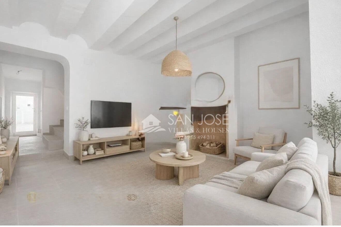 Chalet de 3 habitaciones en Pinoso en venta - 135.000 € (Ref: 9558666)