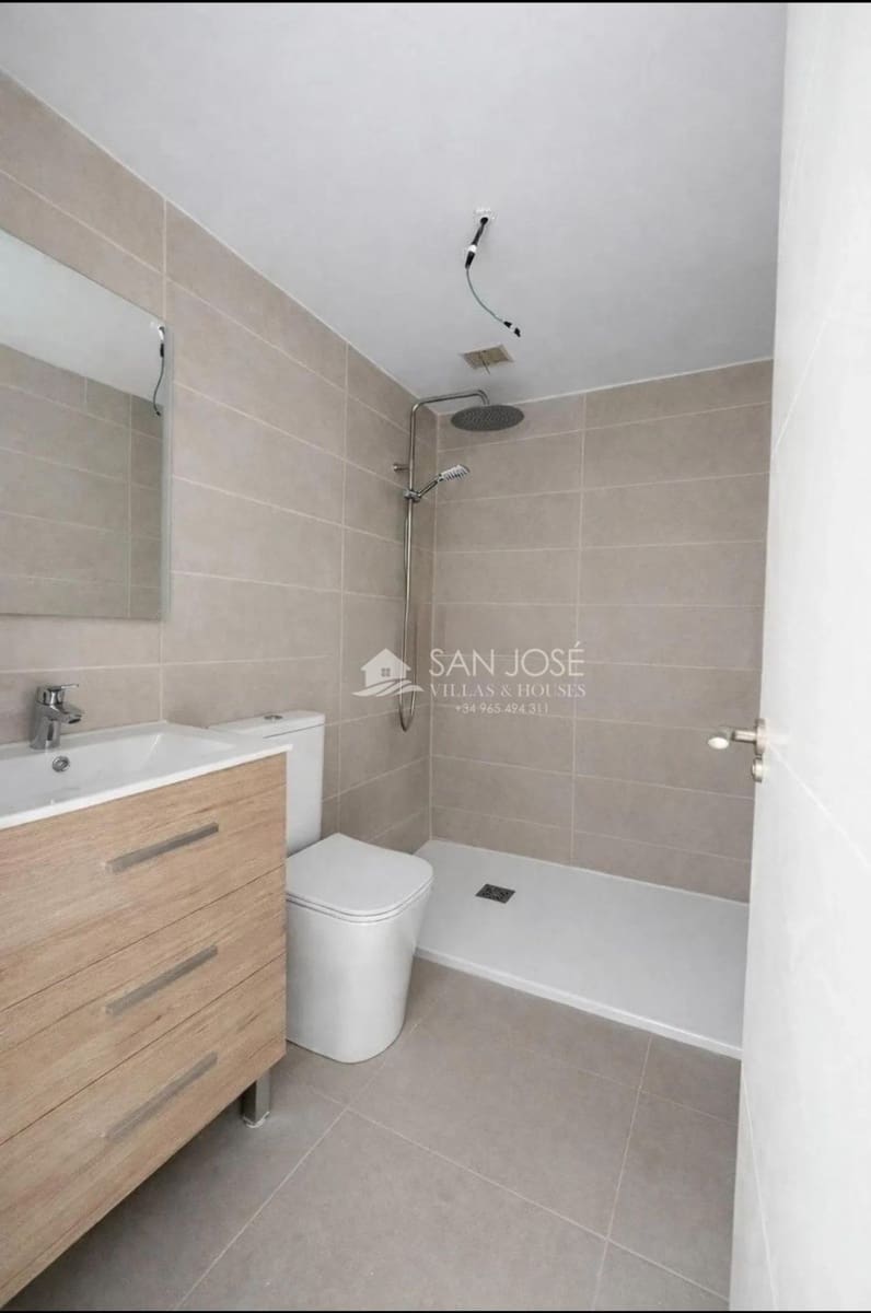 Chalet de 3 habitaciones en Pinoso en venta - 135.000 € (Ref: 9558666)