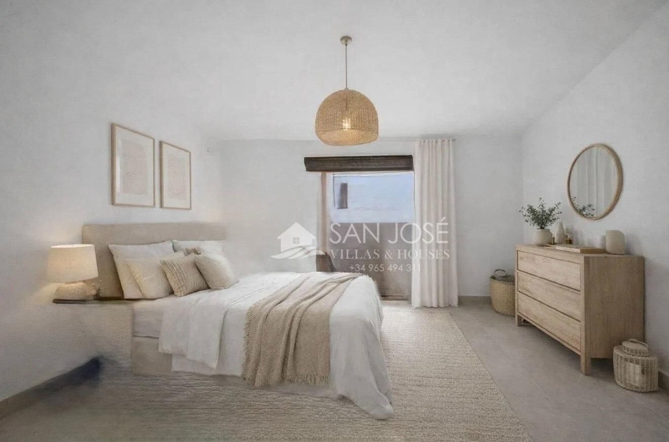 Chalet de 3 habitaciones en Pinoso en venta - 135.000 € (Ref: 9558666)