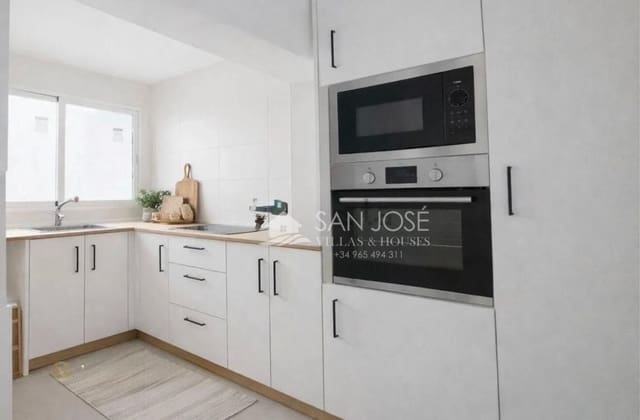 Chalet de 3 habitaciones en Pinoso en venta - 135.000 € (Ref: 9558666)