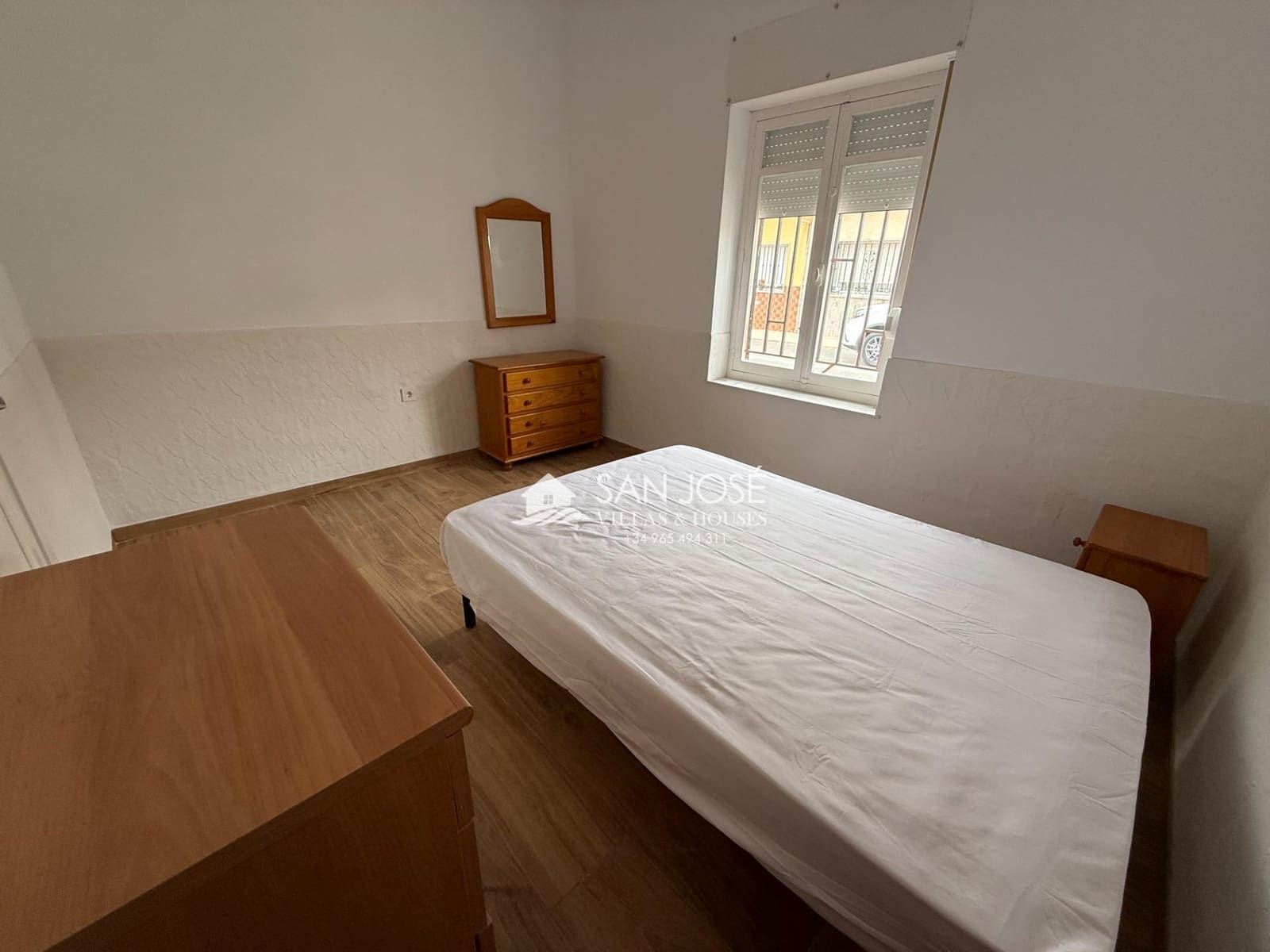 Appartement de 3 chambres à louer à Novelda - 600 € (Ref: 9565427)