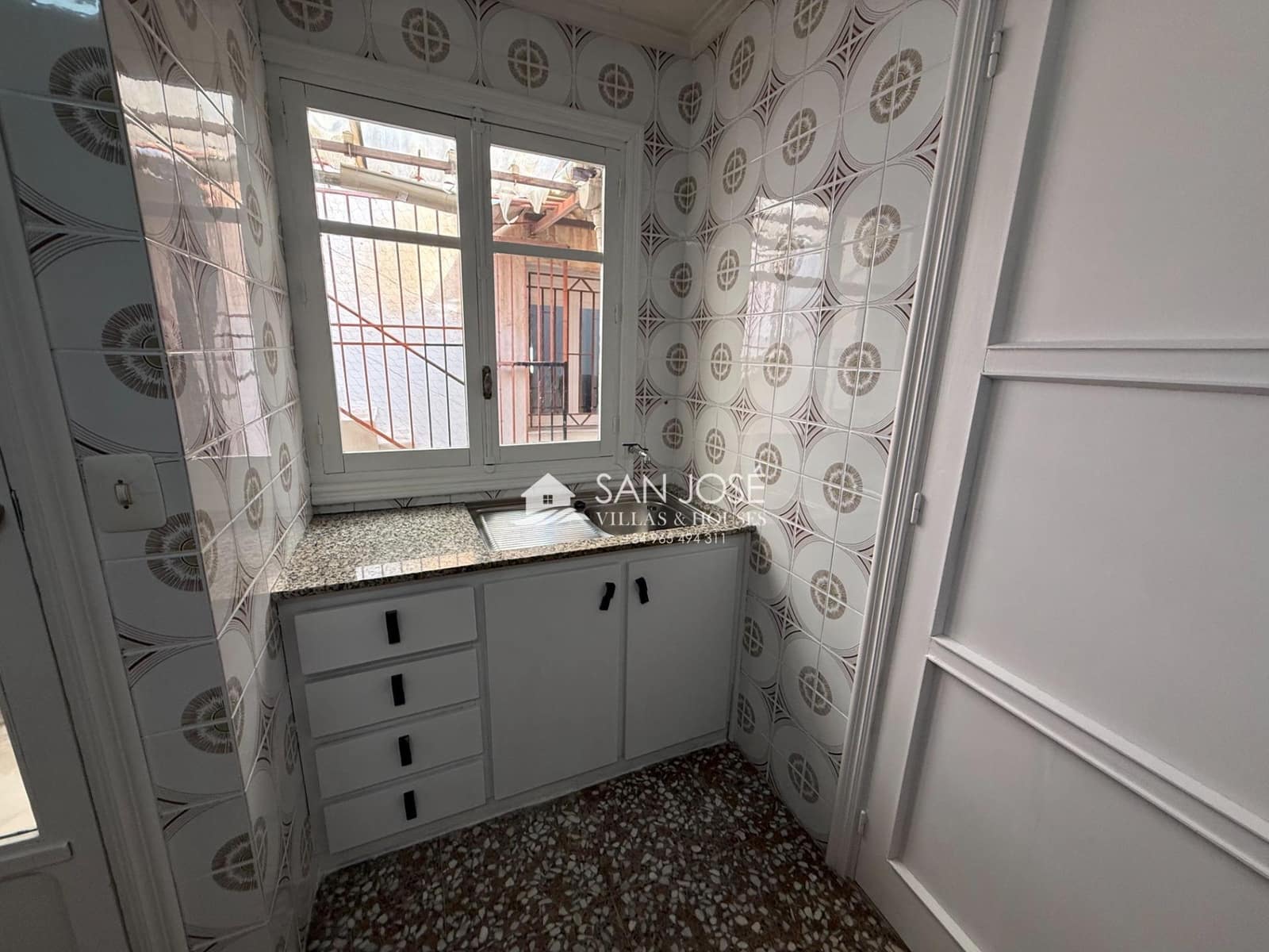 Appartement de 3 chambres à louer à Novelda - 600 € (Ref: 9565427)