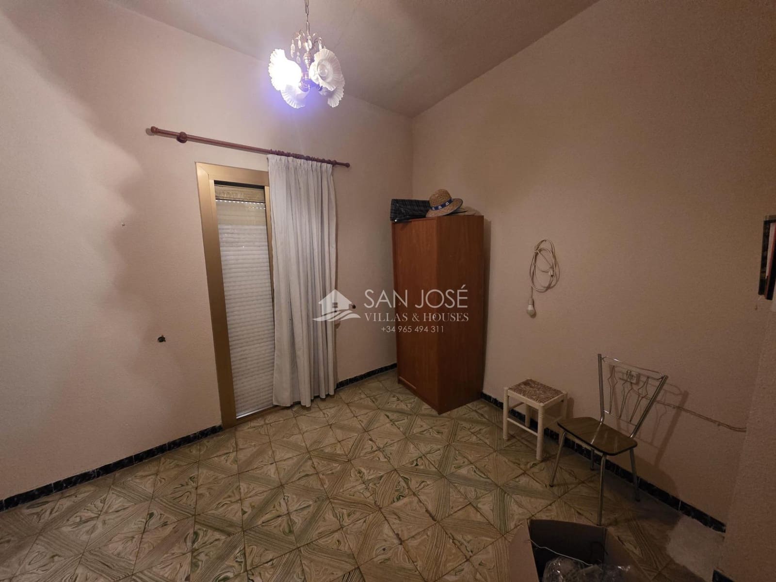 4 bedroom Townhouse for sale in Aspe - € 76,000 (Ref: 9578950)