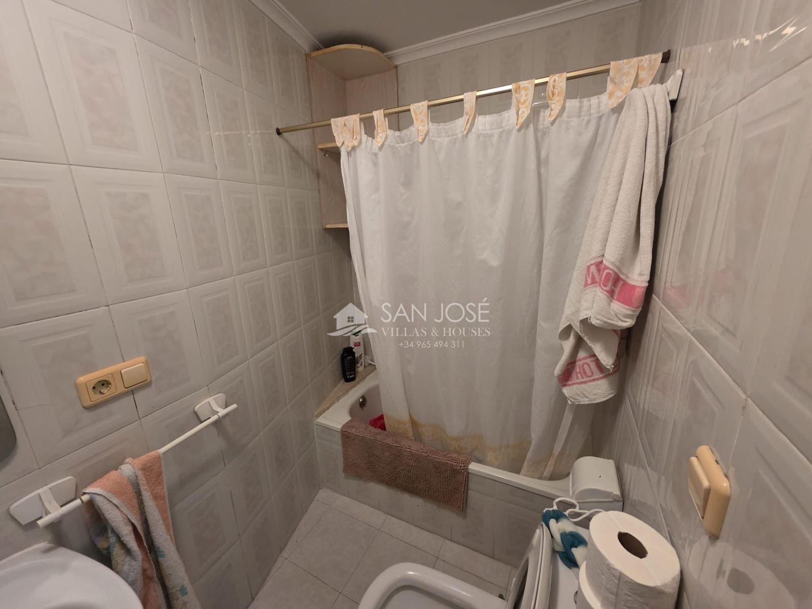 4 bedroom Townhouse for sale in Aspe - € 76,000 (Ref: 9578950)