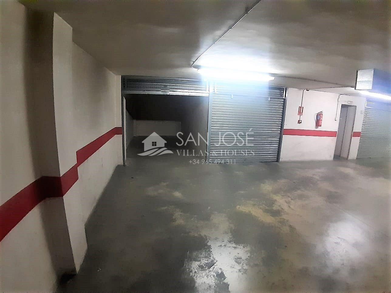 Garage for sale in Novelda - € 12,210 (Ref: 9586733)