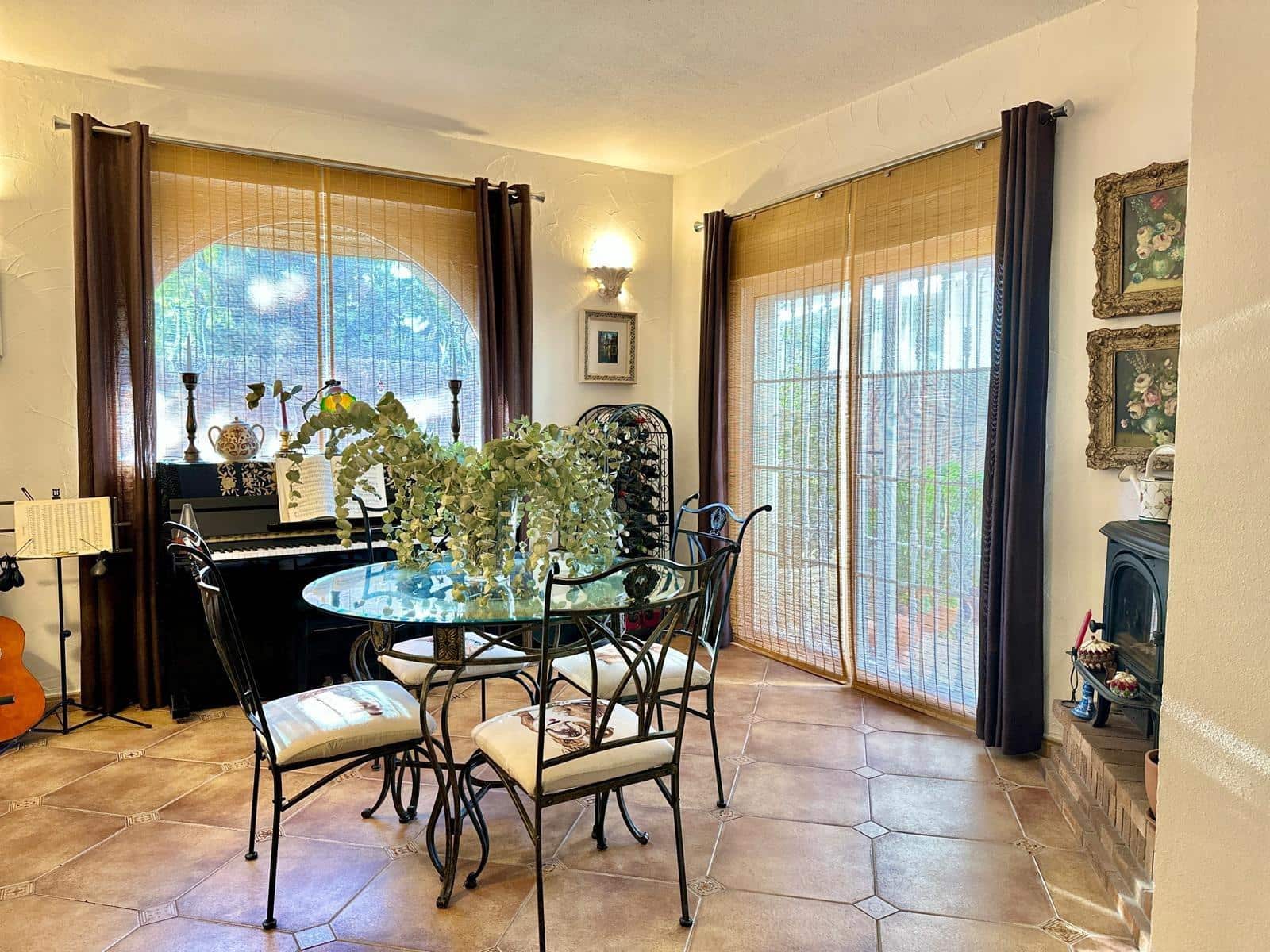 5 Zimmer Villa zu verkaufen in Aspe mit Pool - 397.000 € (Ref: 9601168)