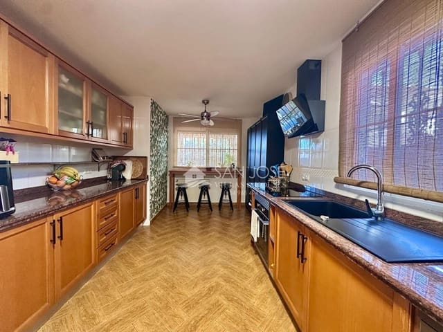 5 sovrum Villa till salu i Aspe med pool - 397 000 € (Ref: 9601168)