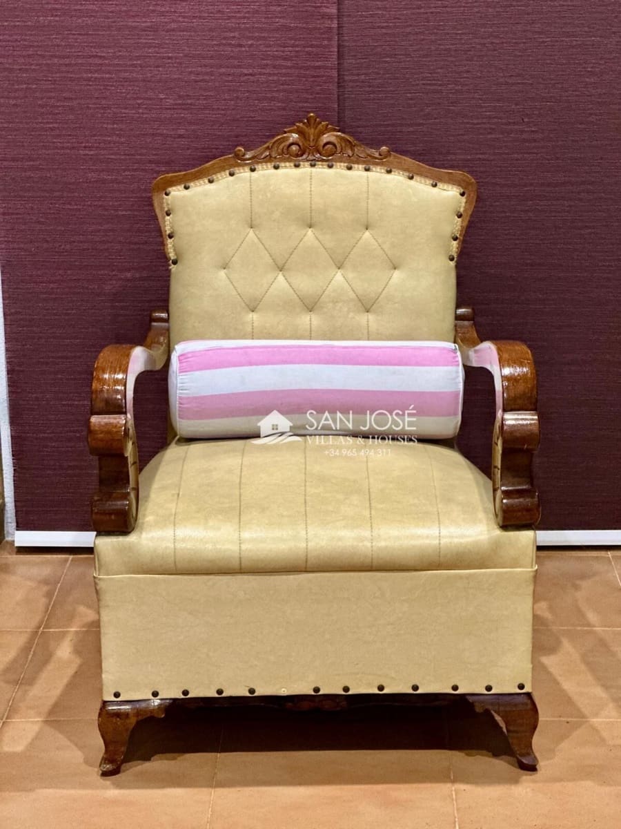 5 bedroom Villa for sale in Aspe with pool - € 374,000 (Ref: 9601168)