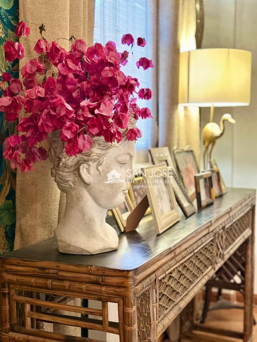 5 bedroom Villa for sale in Aspe with pool - € 374,000 (Ref: 9601168)