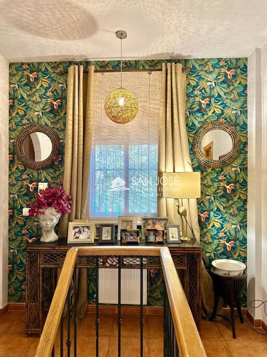 5 bedroom Villa for sale in Aspe with pool - € 374,000 (Ref: 9601168)