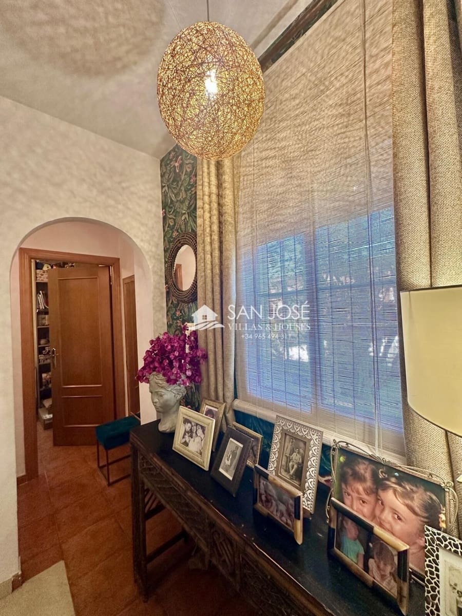 5 bedroom Villa for sale in Aspe with pool - € 374,000 (Ref: 9601168)