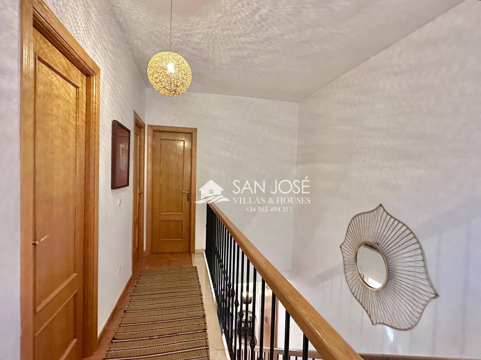 5 bedroom Villa for sale in Aspe with pool - € 374,000 (Ref: 9601168)