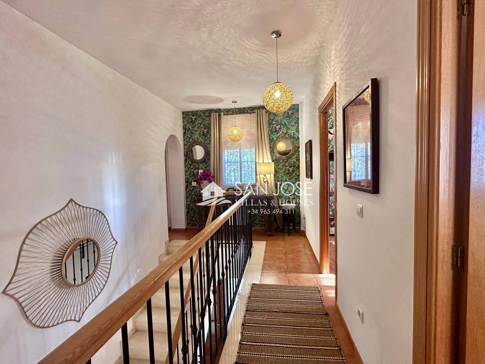 5 bedroom Villa for sale in Aspe with pool - € 374,000 (Ref: 9601168)