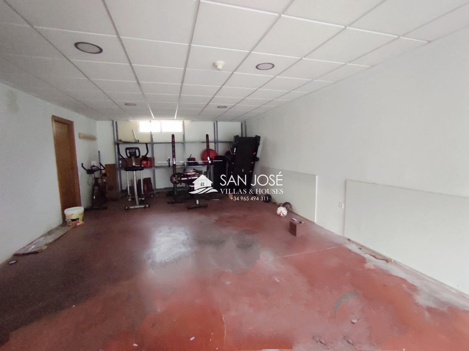 5 bedroom Bungalow for sale in Monforte del Cid with garage - € 245,120 (Ref: 9608257)