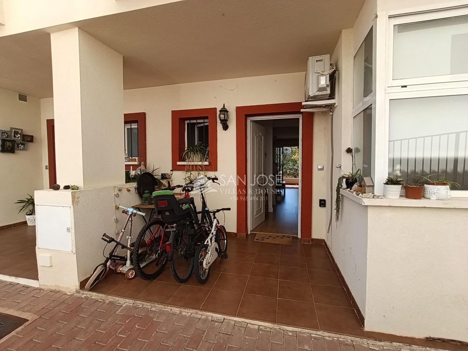 4 makuuhuone Bungalow myytävänä paikassa Monforte del Cid mukana uima-altaan - 320 000 € (Ref: 9625914)