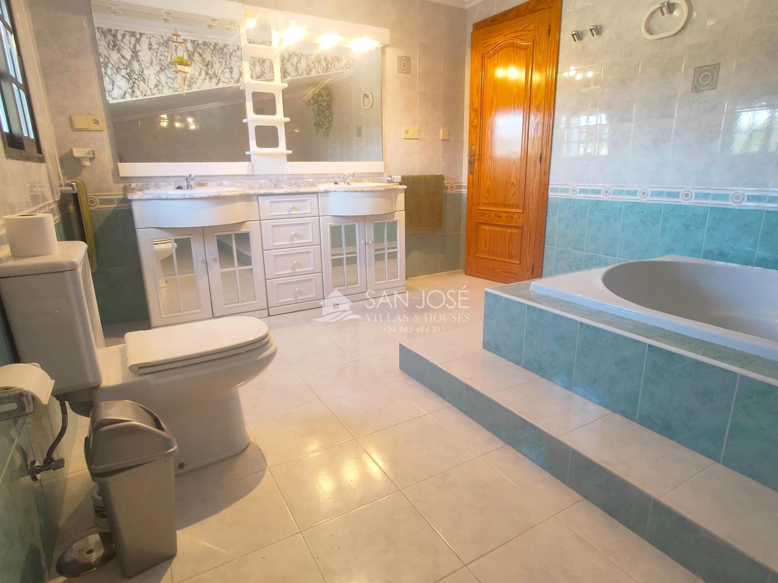 6 slaapkamer Villa te koop in Hondon de las Nieves met zwembad - € 395.000 (Ref: 9645256)