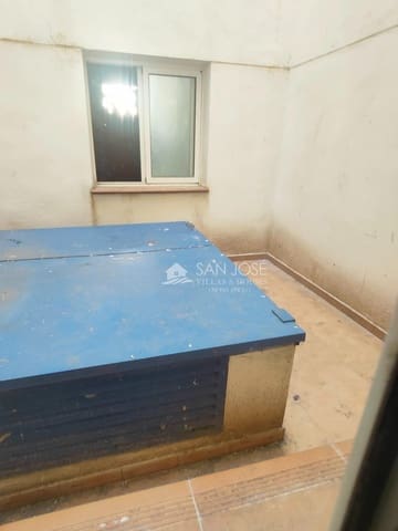 Kaupallinen myytävänä paikassa Aspe - 195 000 € (Ref: 9645257)