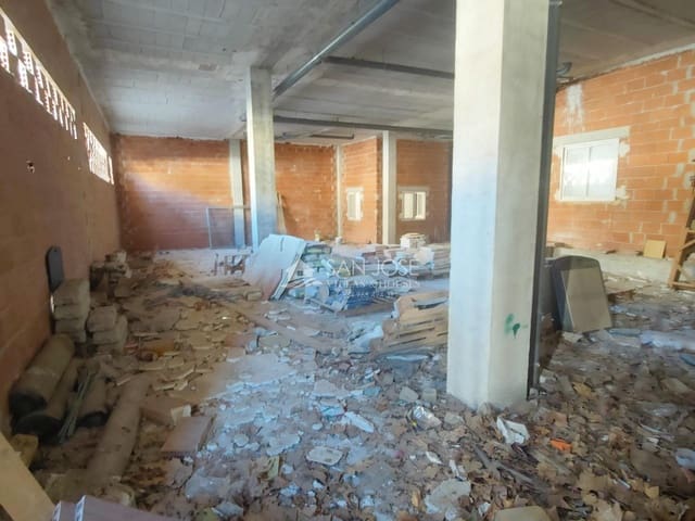 Kaupallinen myytävänä paikassa Aspe - 195 000 € (Ref: 9645257)