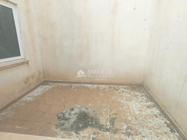 Kaupallinen myytävänä paikassa Aspe - 195 000 € (Ref: 9645257)