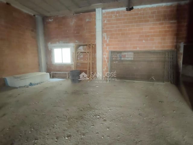 Kaupallinen myytävänä paikassa Aspe - 195 000 € (Ref: 9645257)