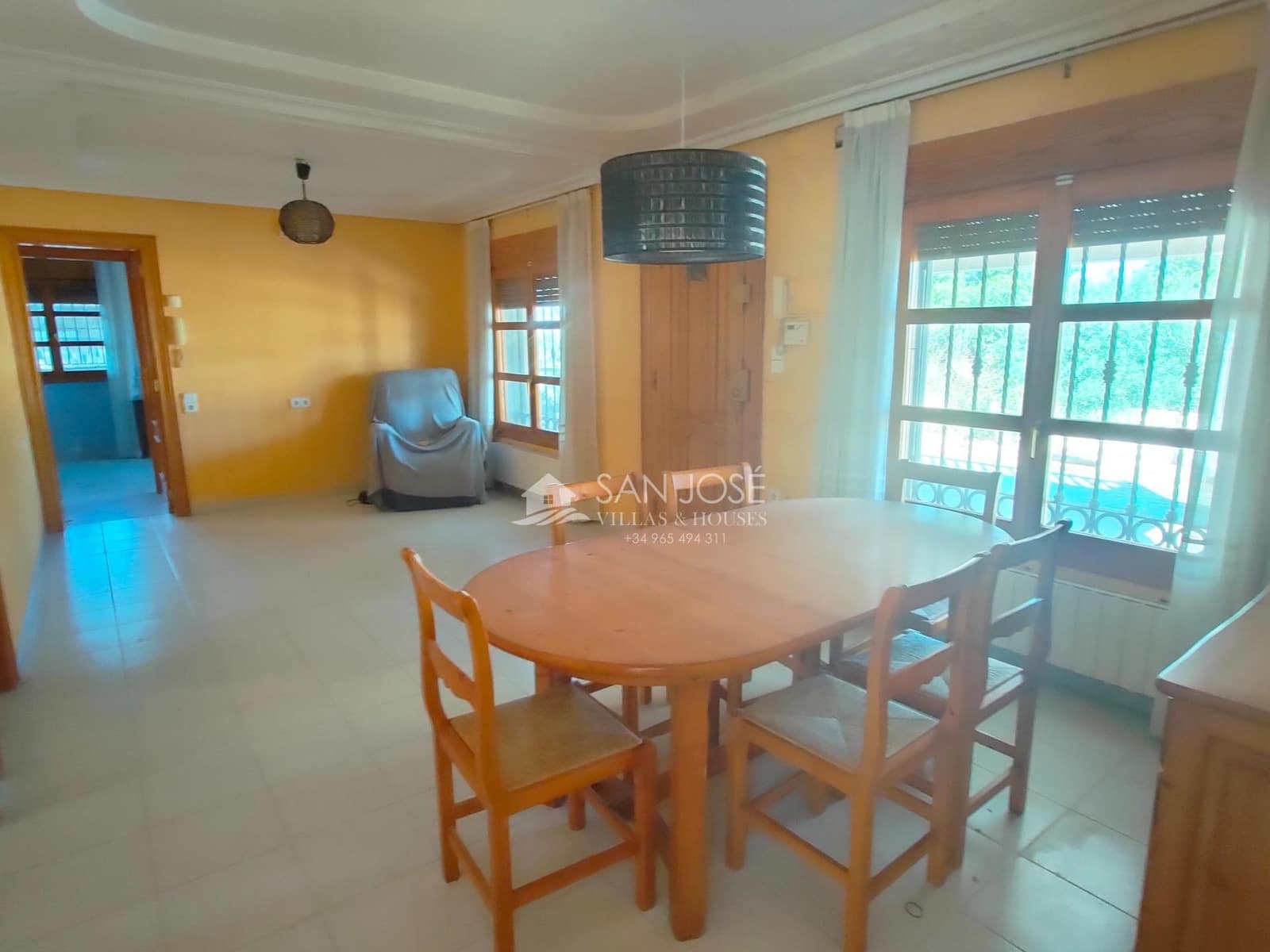 Chalet de 3 habitaciones en Aspe en venta con piscina - 310.890 € (Ref: 9645258)