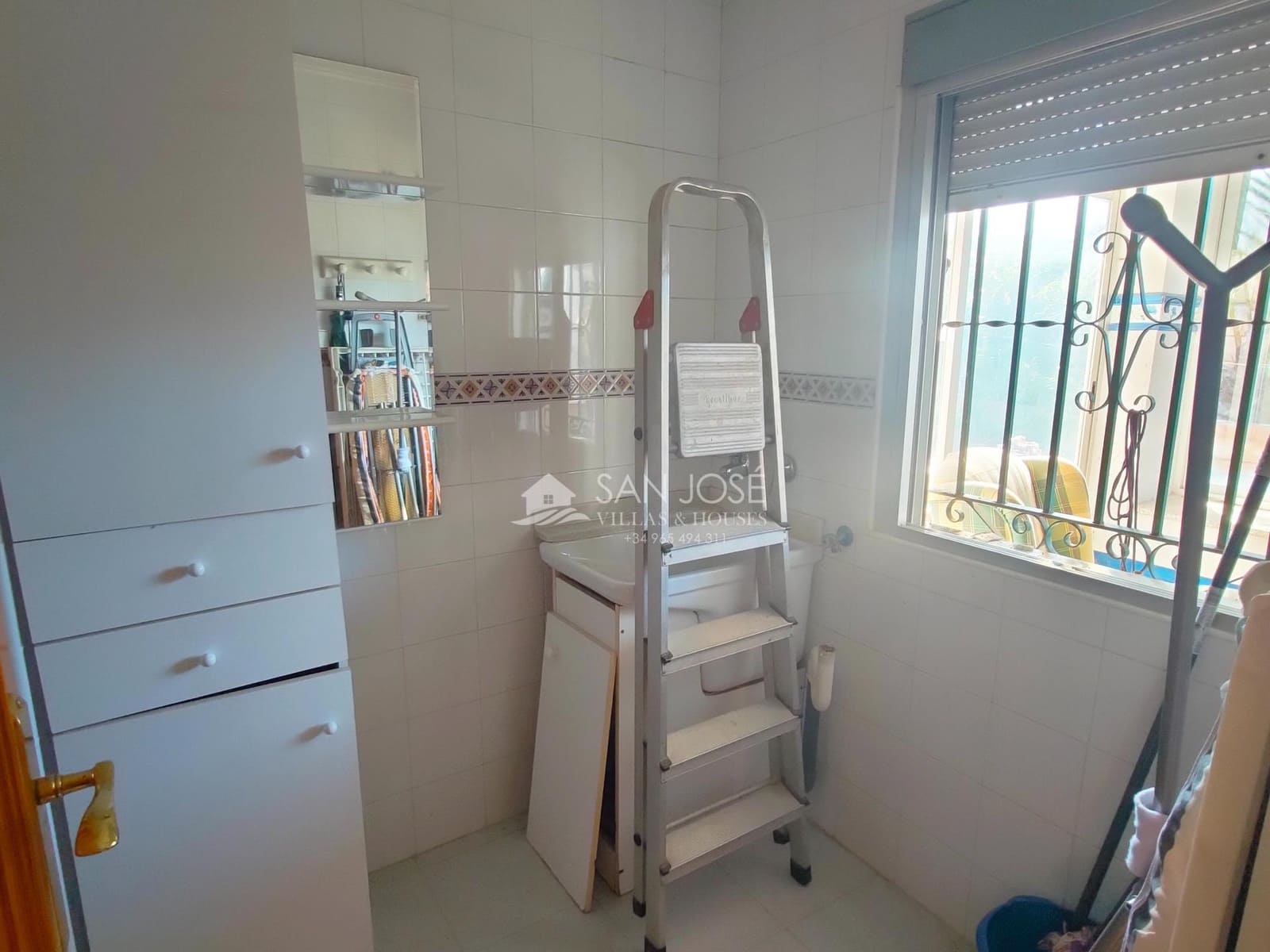 Chalet de 3 habitaciones en Aspe en venta con piscina - 310.890 € (Ref: 9645258)