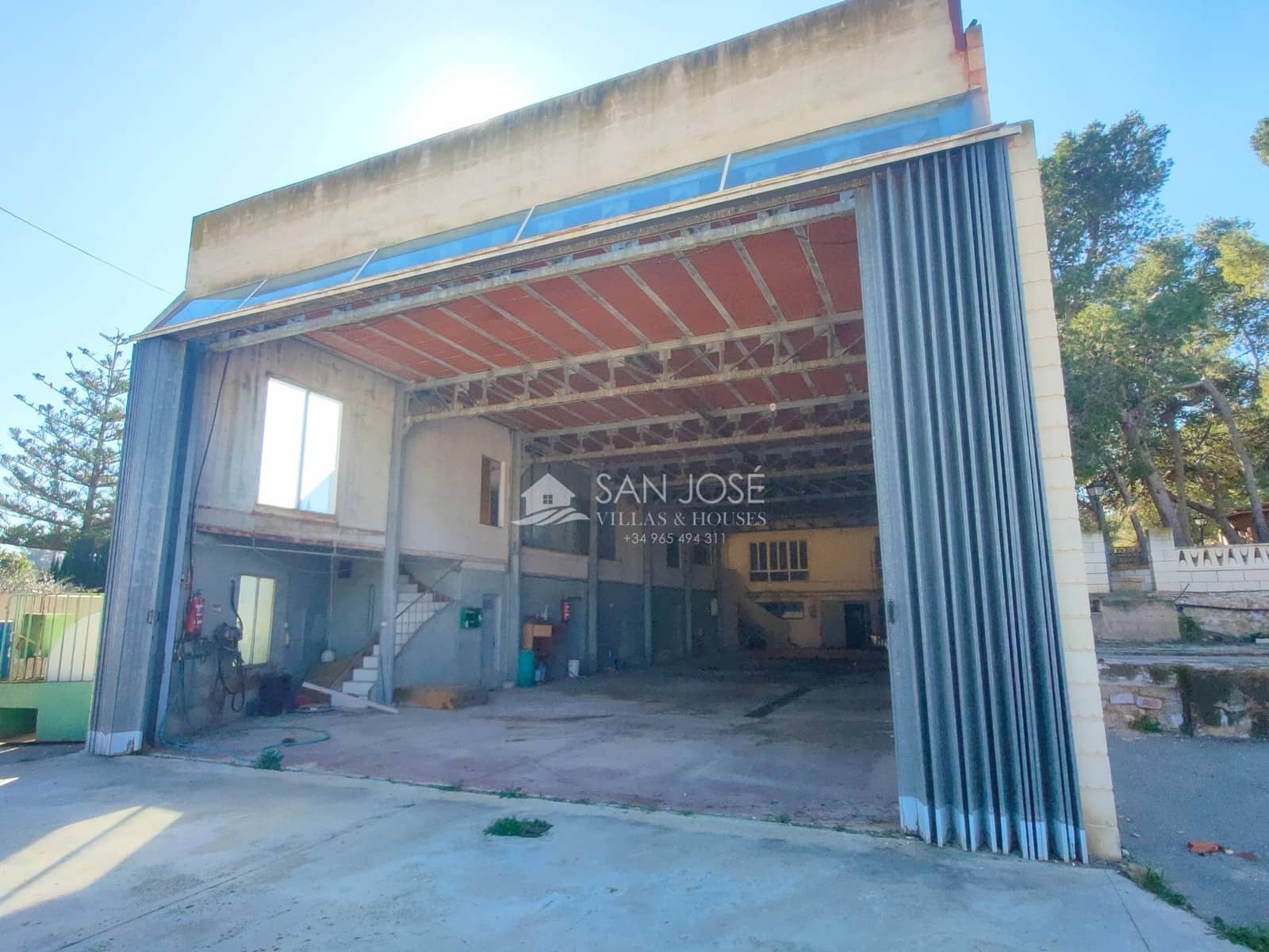 Chalet de 3 habitaciones en Aspe en venta con piscina - 310.890 € (Ref: 9645258)