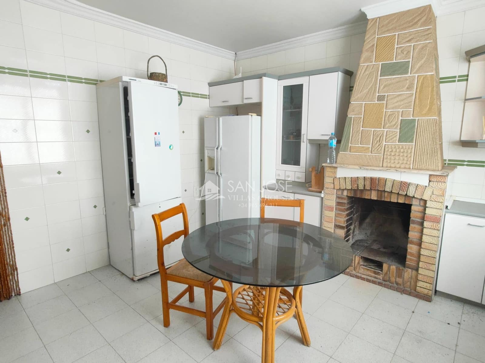 Chalet de 3 habitaciones en Aspe en venta con piscina - 310.890 € (Ref: 9645258)