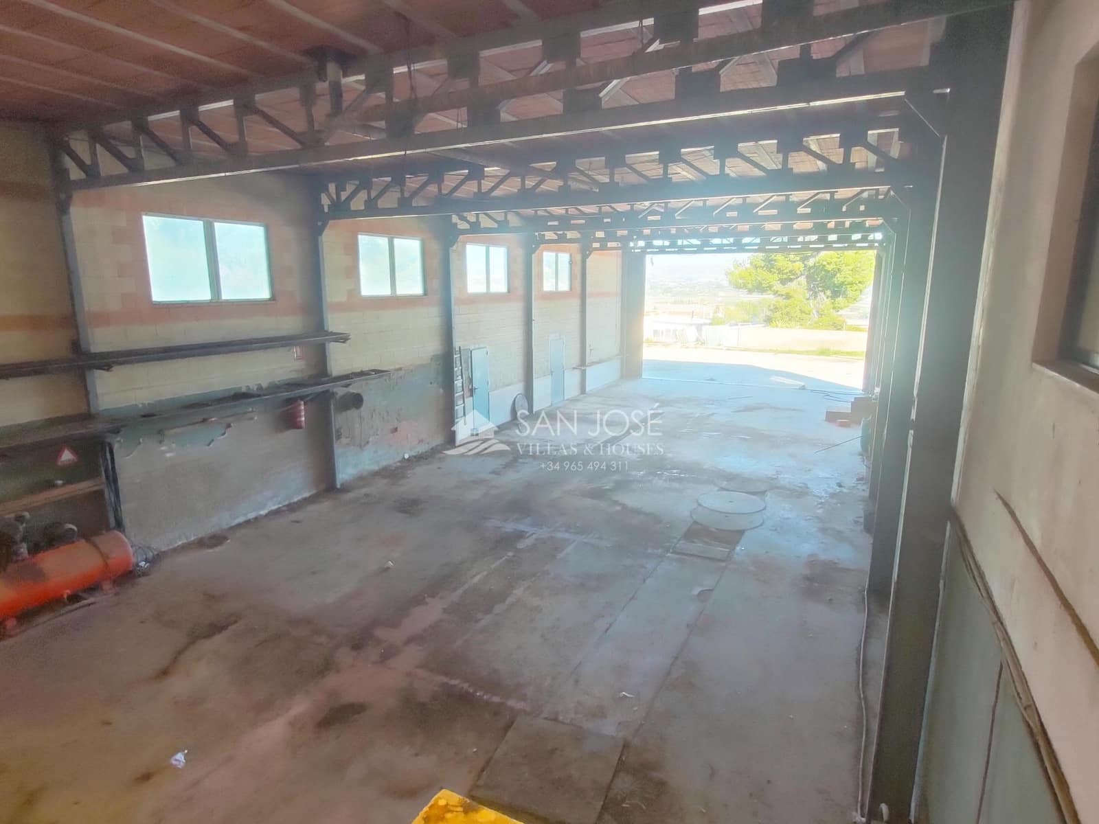 Chalet de 3 habitaciones en Aspe en venta con piscina - 310.890 € (Ref: 9645258)