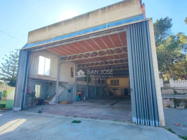 Chalet de 3 habitaciones en Aspe en venta con piscina - 310.890 € (Ref: 9645258)