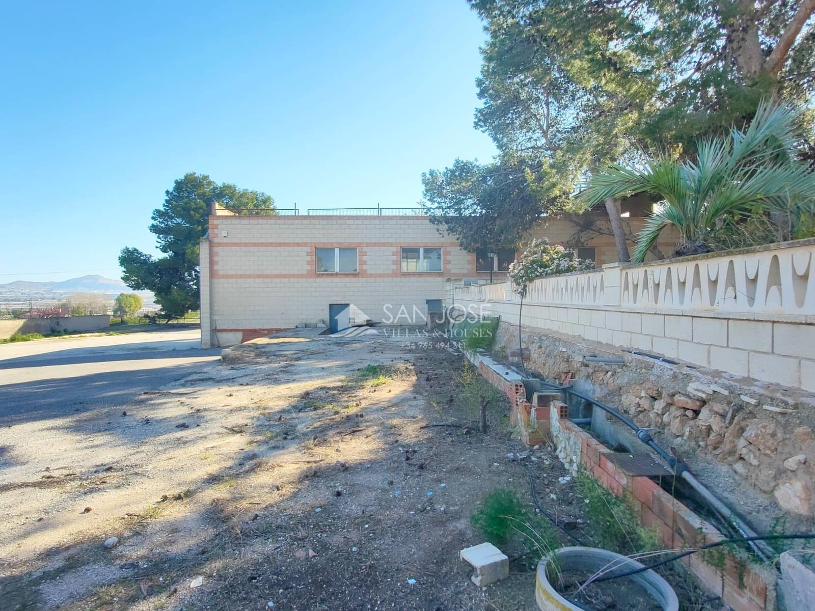 Chalet de 3 habitaciones en Aspe en venta con piscina - 310.890 € (Ref: 9645258)