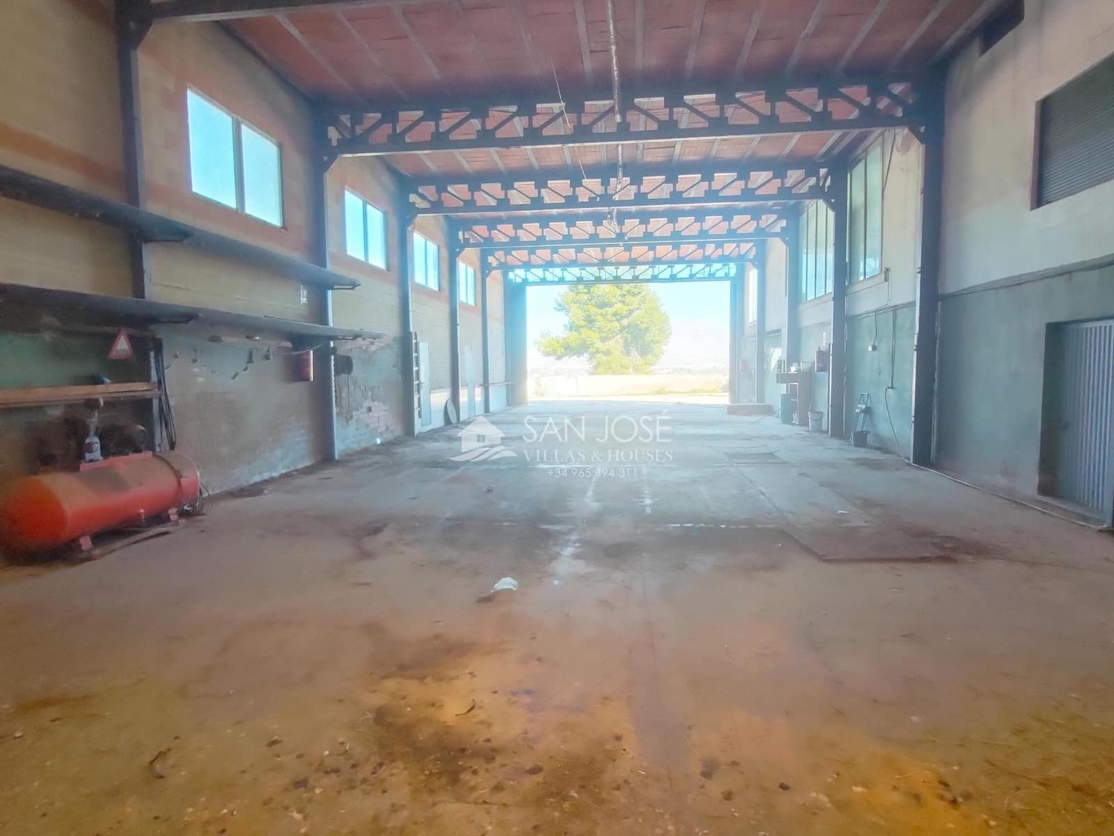 Chalet de 3 habitaciones en Aspe en venta con piscina - 310.890 € (Ref: 9645258)