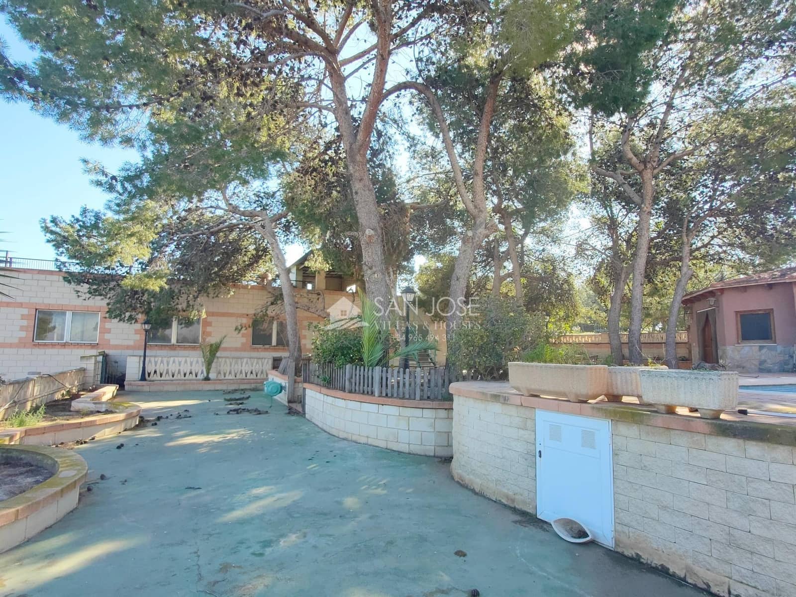 Chalet de 3 habitaciones en Aspe en venta con piscina - 310.890 € (Ref: 9645258)