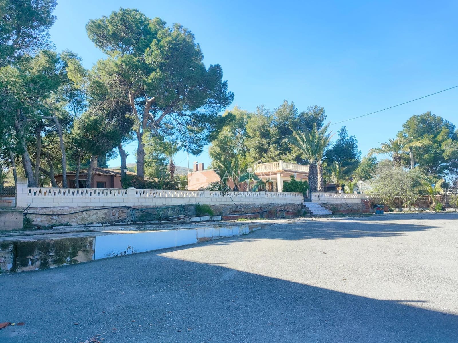 Chalet de 3 habitaciones en Aspe en venta con piscina - 310.890 € (Ref: 9645258)