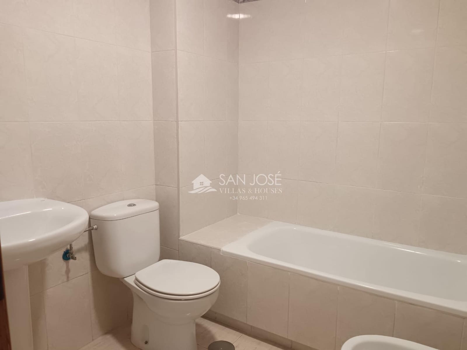2 makuuhuone Asunto myytävänä paikassa San Vicente / Sant Vicent del Raspeig mukana 
autotalli - 227 260 € (Ref: 9652212)