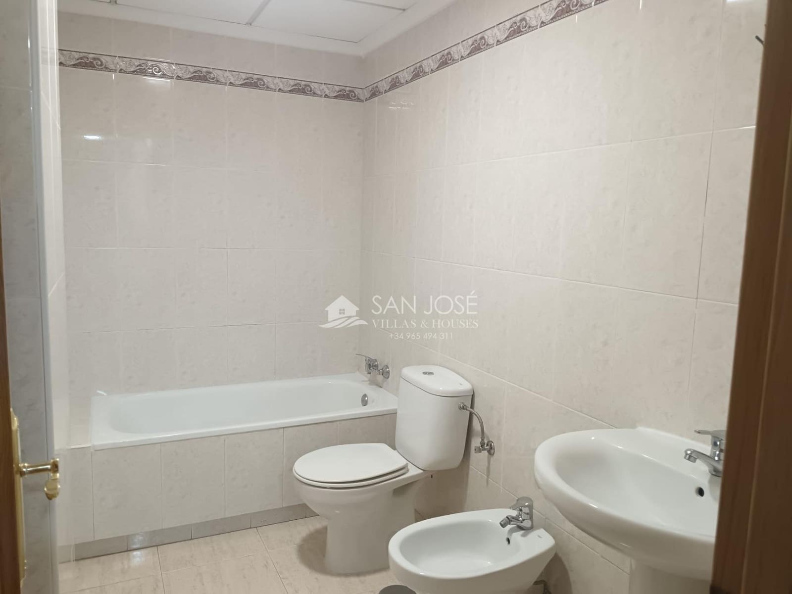 2 makuuhuone Asunto myytävänä paikassa San Vicente / Sant Vicent del Raspeig mukana 
autotalli - 227 260 € (Ref: 9652212)