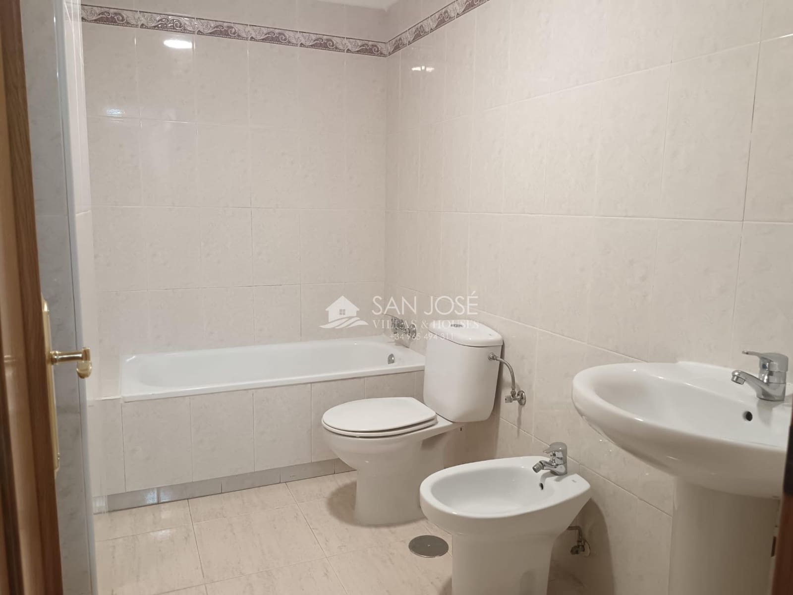 2 makuuhuone Asunto myytävänä paikassa San Vicente / Sant Vicent del Raspeig mukana 
autotalli - 227 260 € (Ref: 9652212)