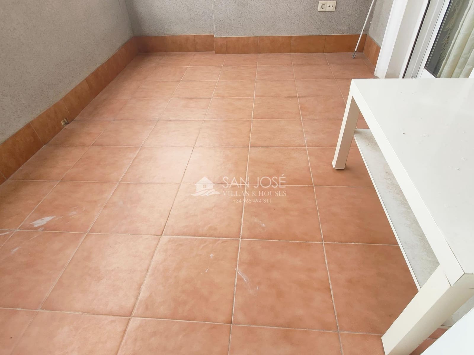 3 makuuhuone Asunto myytävänä paikassa Aspe mukana 
autotalli - 165 000 € (Ref: 9659616)