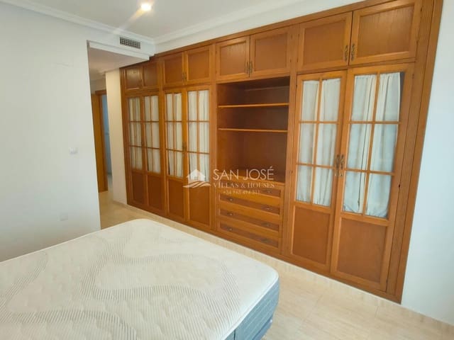 3 bedroom Flat for sale in Aspe with garage - € 165,000 (Ref: 9659616)