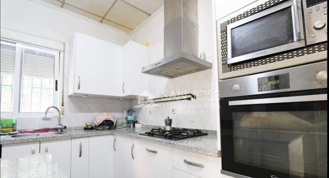 3 Zimmer Villa zu verkaufen in Matola, Elche / Elx mit Garage - 275.000 € (Ref: 9683552)