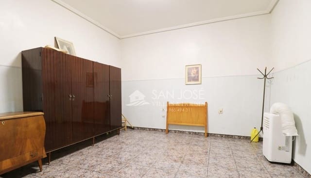 3 Zimmer Villa zu verkaufen in Matola, Elche / Elx mit Garage - 275.000 € (Ref: 9683552)