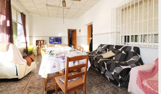 3 Zimmer Villa zu verkaufen in Matola, Elche / Elx mit Garage - 275.000 € (Ref: 9683552)