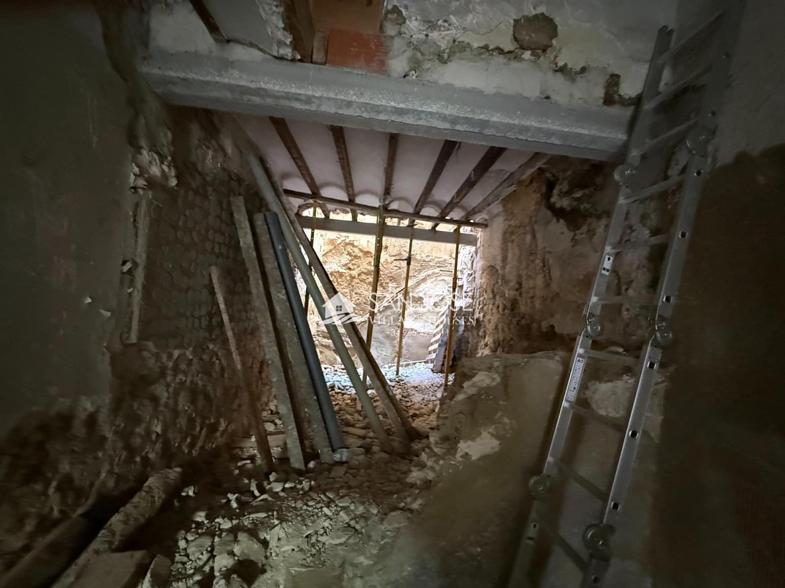 Ruin til salg i Aspe - € 39.010 (Ref: 9683554)