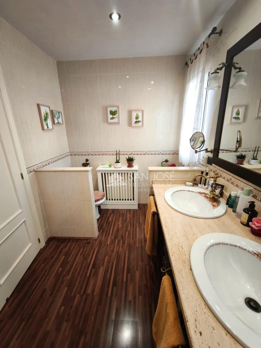 3 bedroom Villa for sale in Aspe with pool garage - € 380,000 (Ref: 9691139)