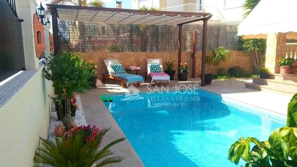 3 bedroom Villa for sale in Aspe with pool garage - € 380,000 (Ref: 9691139)