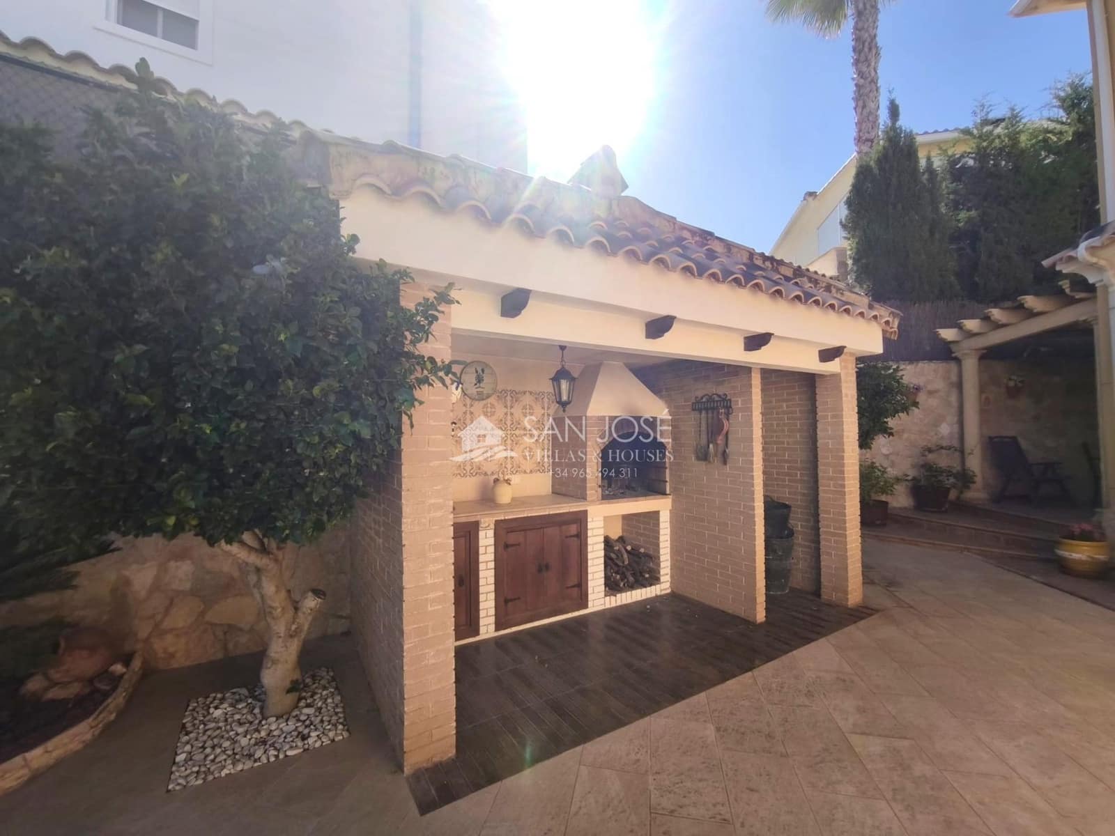 3 bedroom Villa for sale in Aspe with pool garage - € 380,000 (Ref: 9691139)