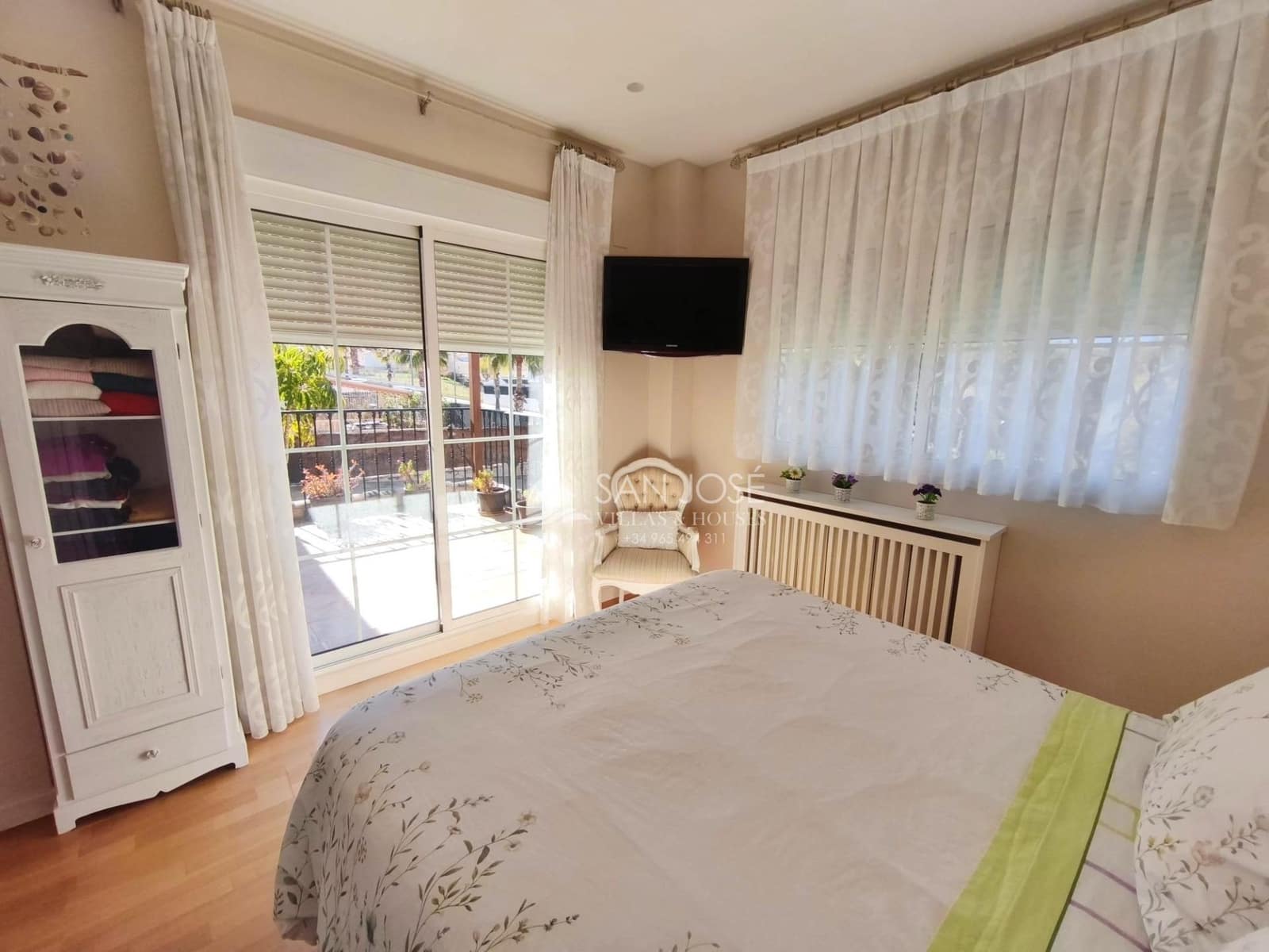 3 bedroom Villa for sale in Aspe with pool garage - € 380,000 (Ref: 9691139)