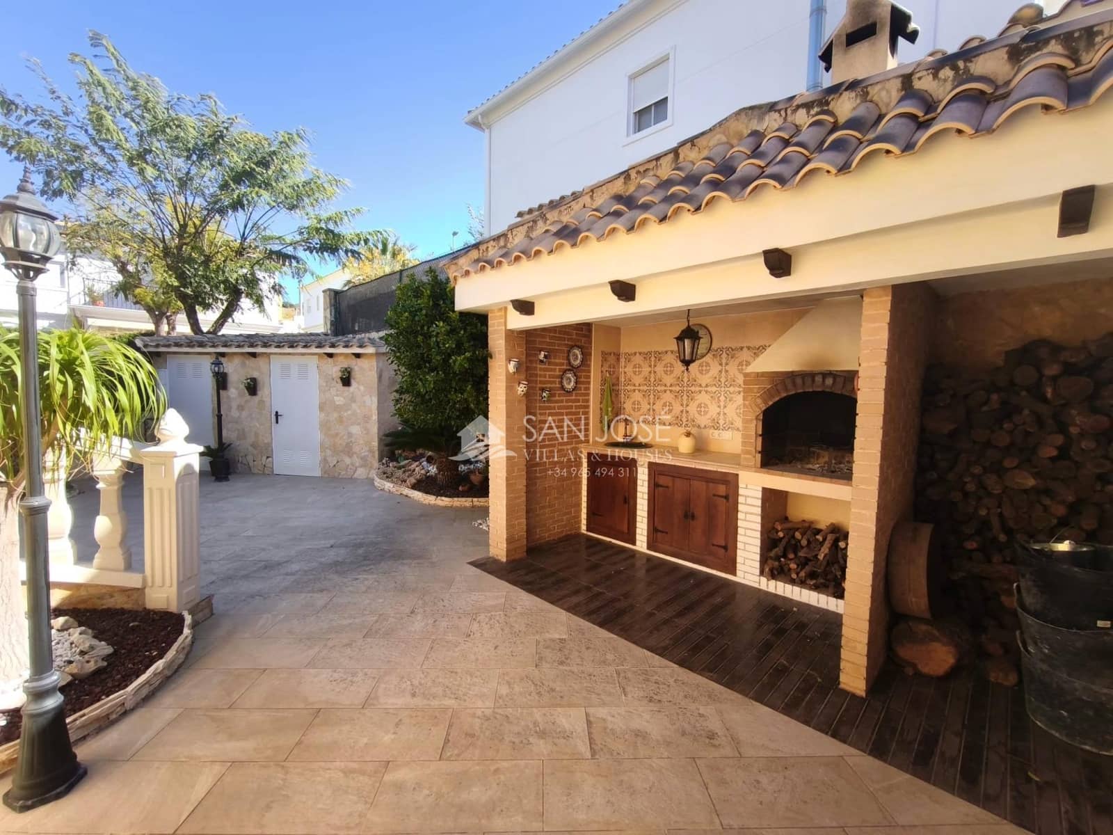 3 bedroom Villa for sale in Aspe with pool garage - € 380,000 (Ref: 9691139)